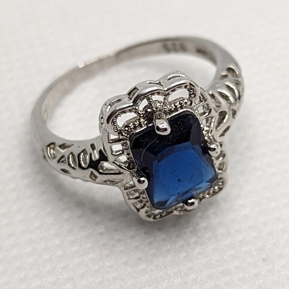 Jewelry - 925  Sapphire cocktail ring